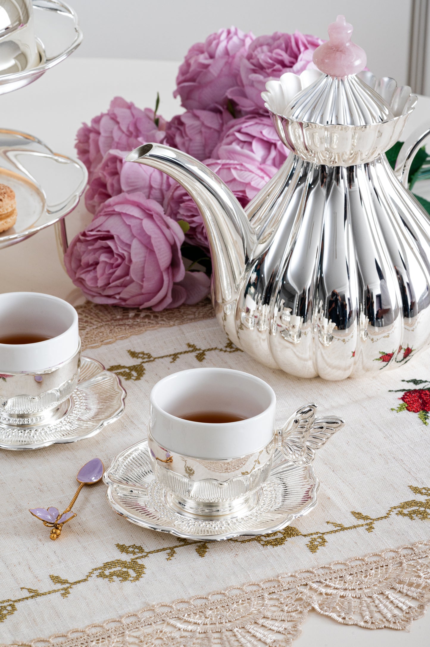 Butterfly cups