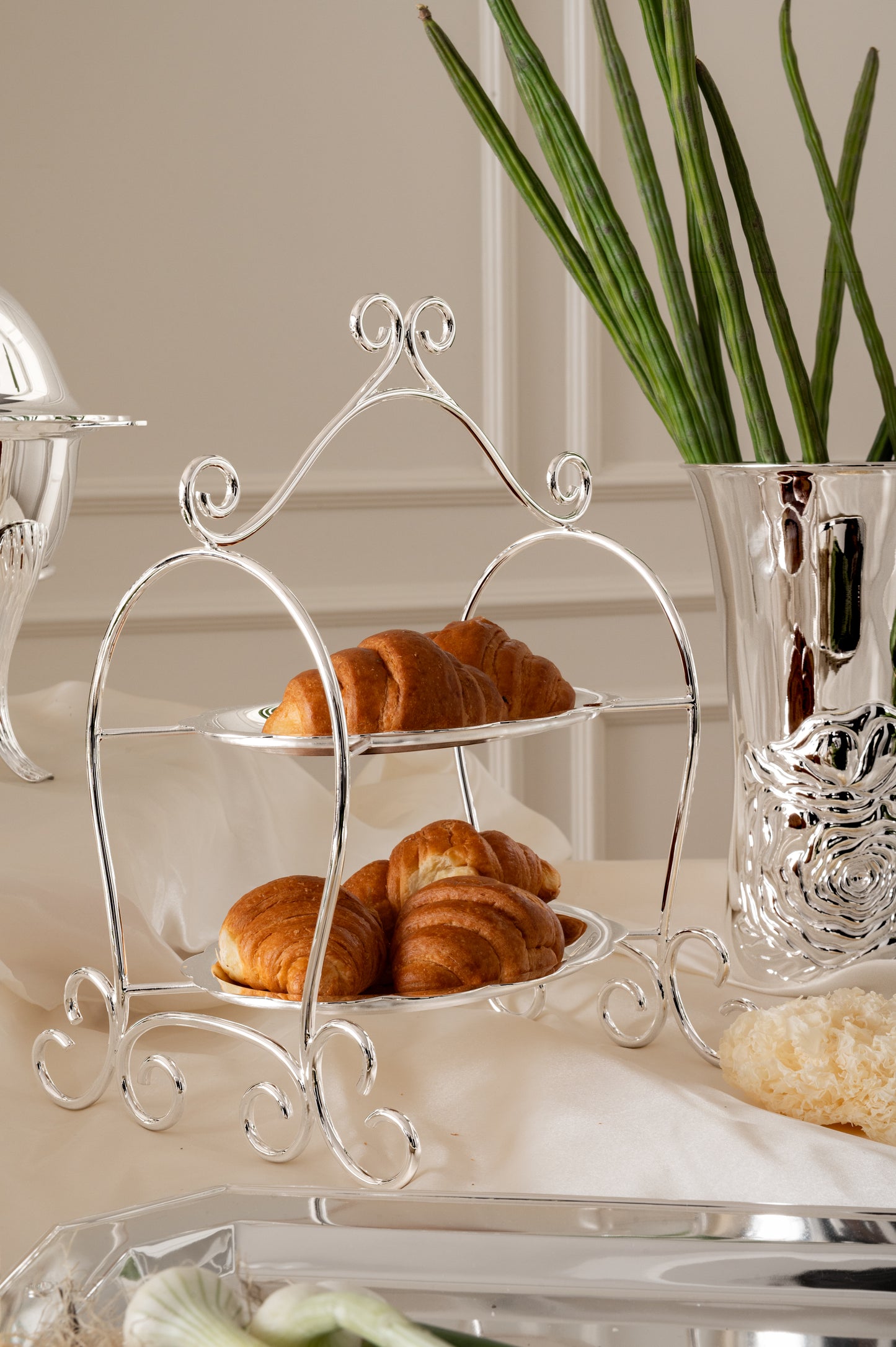 Pastry stand
